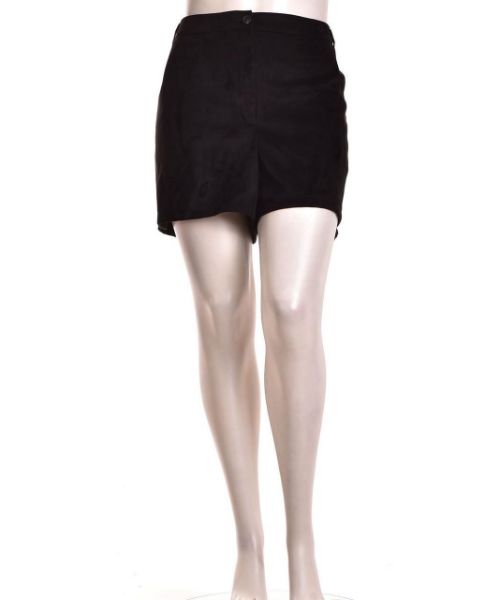 Снимка на Дамски къс панталон от изкуствен велур