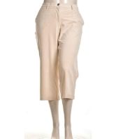 Снимка на Дамски къс велурен панталон