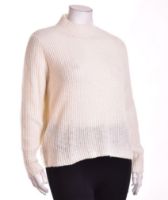 Снимка на Дамски пуловер с вълна