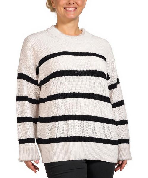 Снимка на Дамски пуловер от вълна