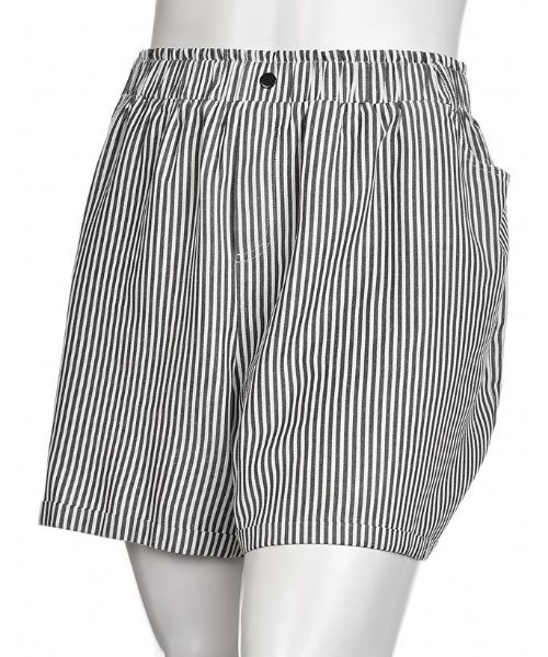 Снимка на Дамски къс панталон