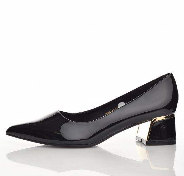 Снимка на Дамски обувки