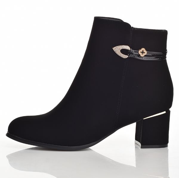 Снимка на Дамски Боти 