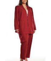 Снимка на Дамски костюм