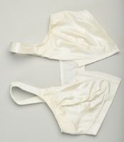 Снимка на Сутиен с предно закопчаване