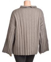 Снимка на Дамски пуловер от вълна